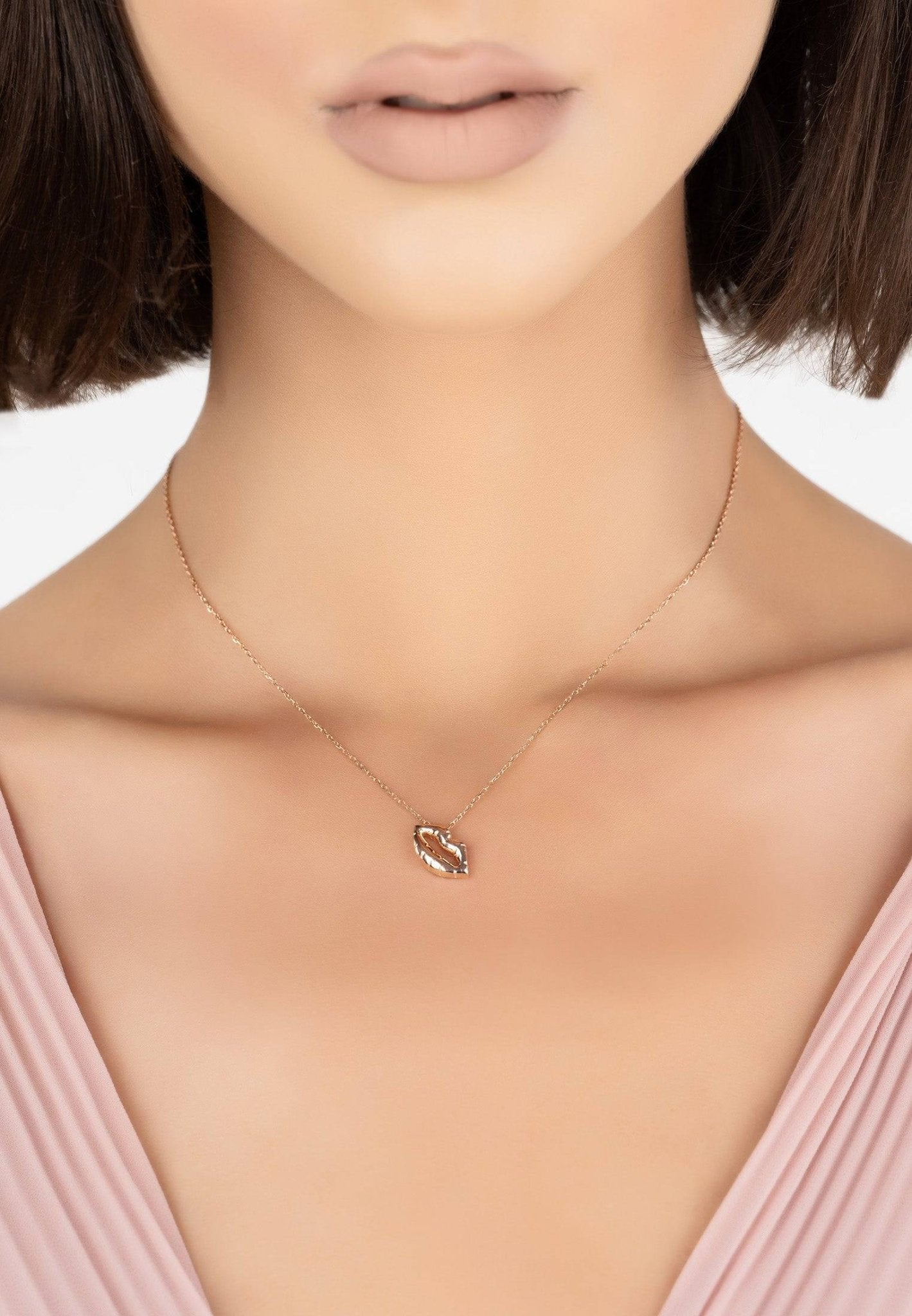 Luscious Lips Pendant Necklace Rosegold - Allure SocietyNecklaces